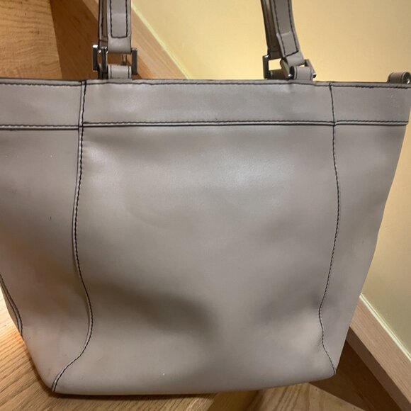 Danier satchel bag - Picture 3 of 7